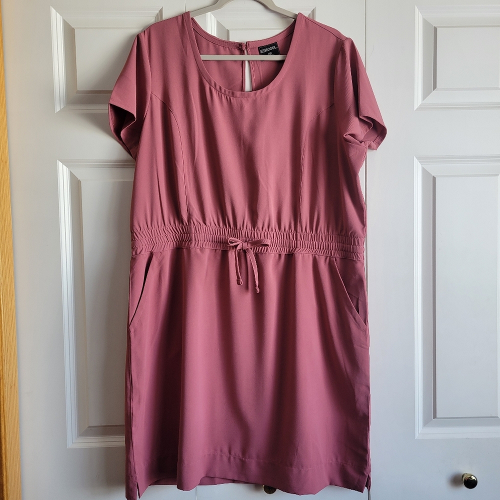 32 Cool Womens Size XL Polyester Lightweight Sport Dress